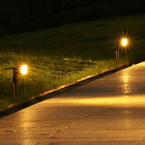 faretto led solare universo yh0514 3,5w con picchetto e fissaggio a muro - dettaglio 2