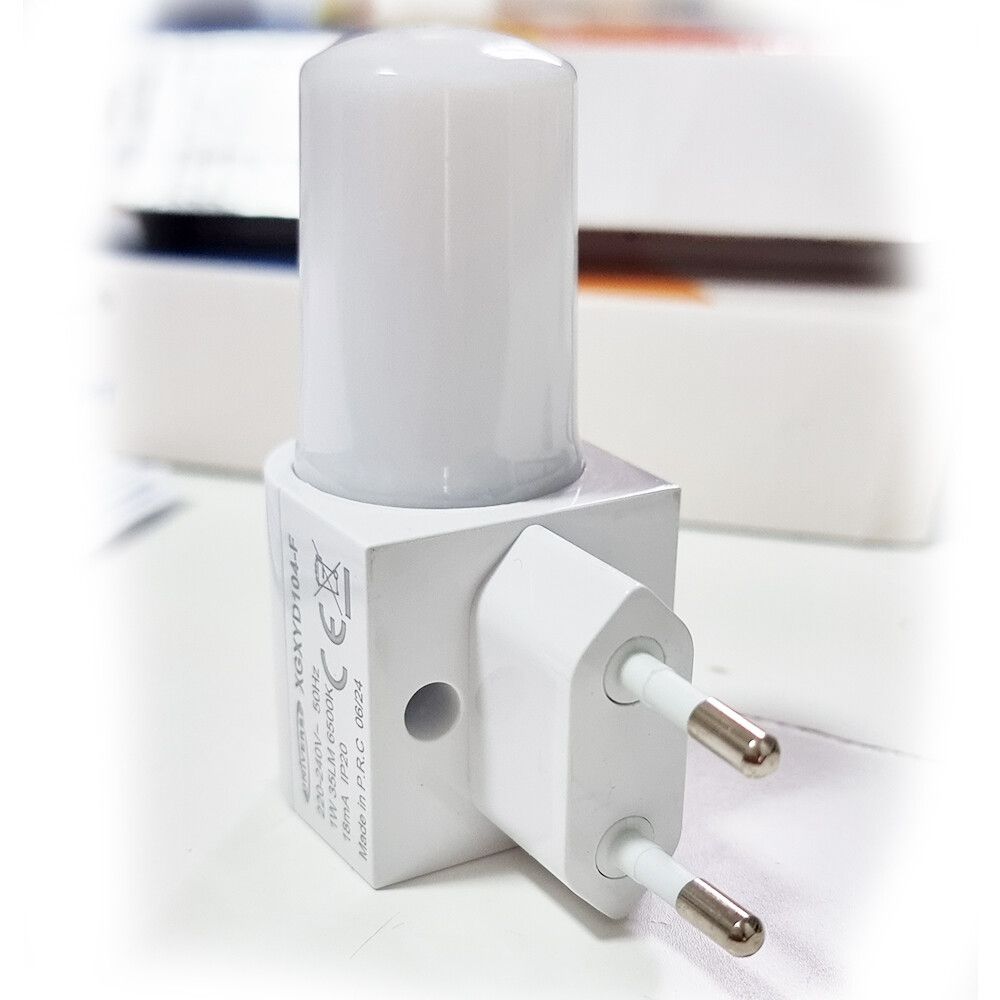 luce notturna led universo xgxyd104-f 1w 6500k con interruttore - dettaglio 2